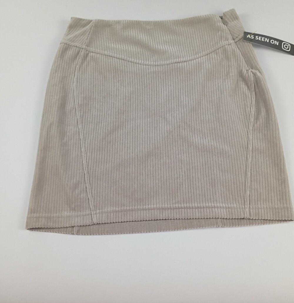 lululemon athletica Beige Ribbed Mini Skirt